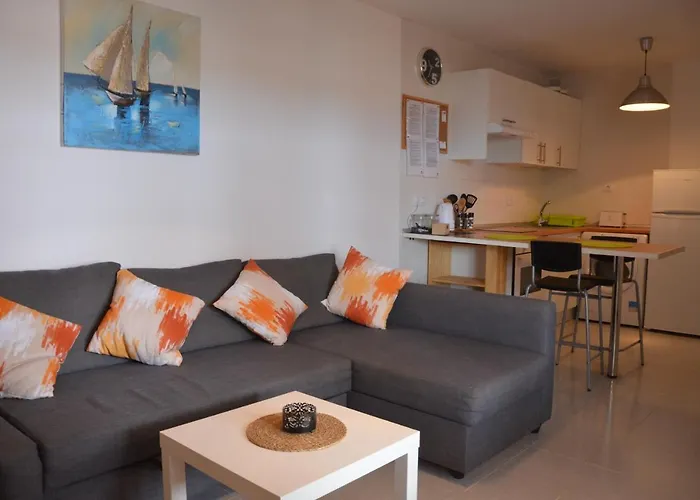 Puerta Del Sol Apartment *