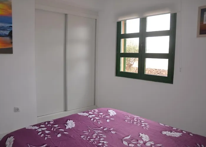 Puerta Del Sol Apartment